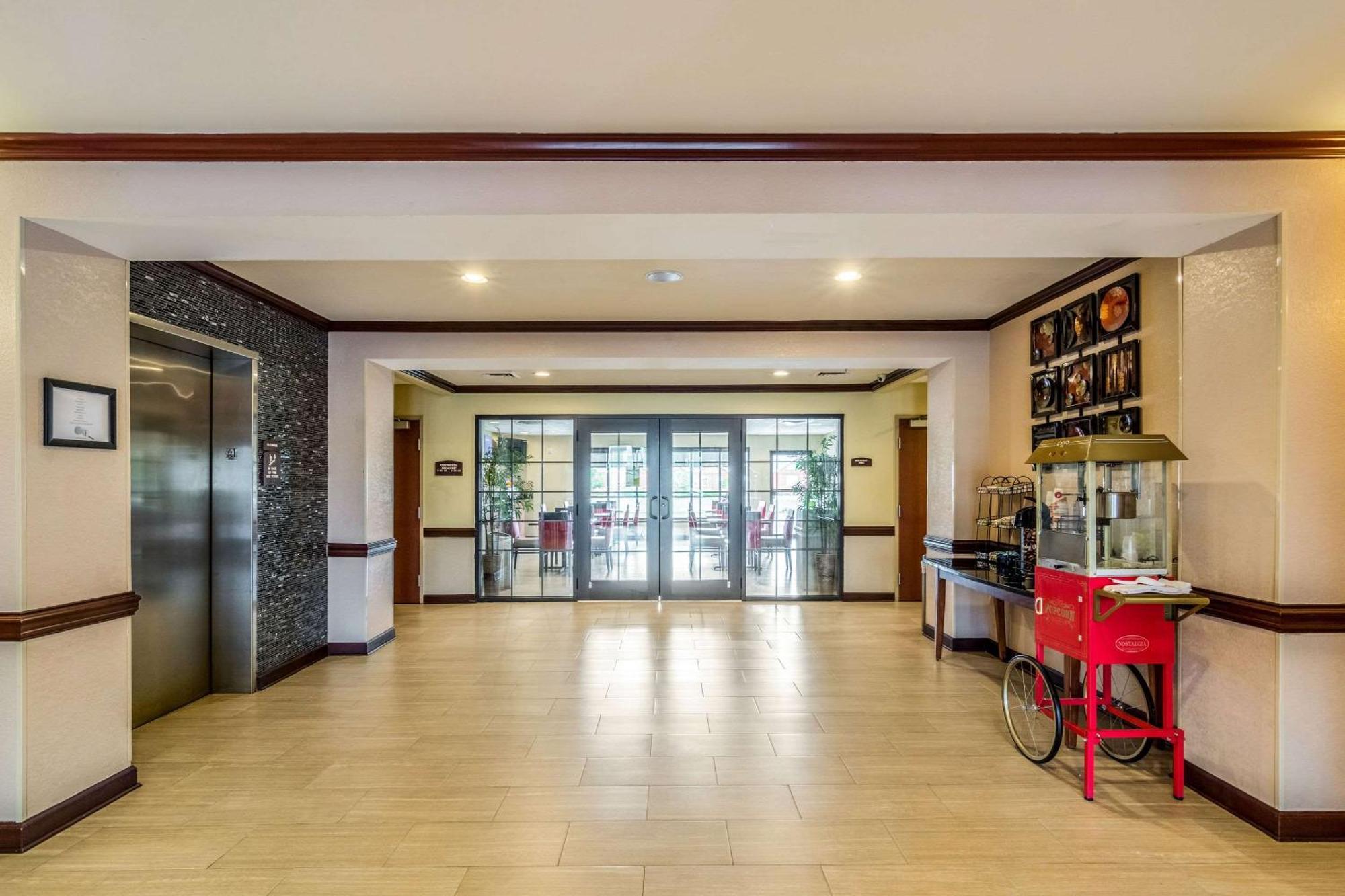 Comfort Inn & Suites Panama City North Zewnętrze zdjęcie